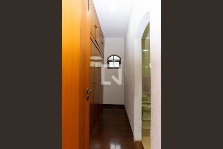 Casa à venda com 500m², 5 quartos e 5 vagasCloset 2 da suíte