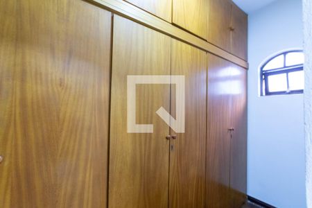 Casa à venda com 500m², 5 quartos e 5 vagasCloset 2 da suíte