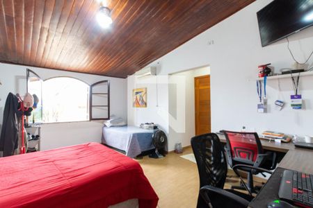 Casa à venda com 500m², 5 quartos e 5 vagasSuíte da edícula