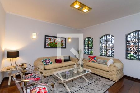 Sala de casa à venda com 5 quartos, 500m² em Vila Galvão, Guarulhos