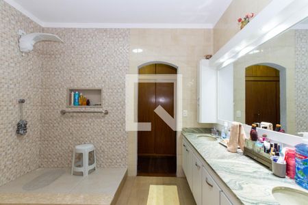 Casa à venda com 500m², 5 quartos e 5 vagasBanheiro da Suíte
