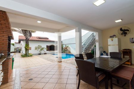 Casa à venda com 500m², 5 quartos e 5 vagasChurrasqueira