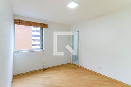 Suíte de apartamento à venda com 2 quartos, 98m² em Santo Amaro, São Paulo