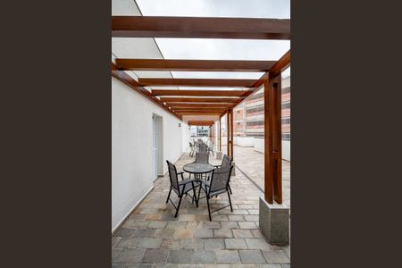 Apartamento à venda com 39m², 2 quartos e sem vaga Apartamento à venda com 39m², 2 quartos e sem vagaTerraço