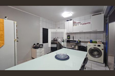 Cozinha  de casa à venda com 3 quartos, 180m² em Jardim Consórcio, São Paulo