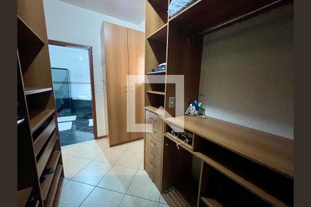 Casa de condomínio para alugar com 1000m², 3 quartos e 4 vagas Casa de condomínio para alugar com 1000m², 3 quartos e 4 vagasQuarto 3 - Closet