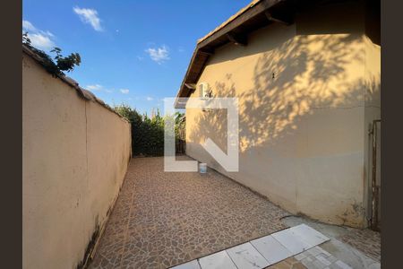 Casa de condomínio para alugar com 1000m², 3 quartos e 4 vagasQuintal / Canil