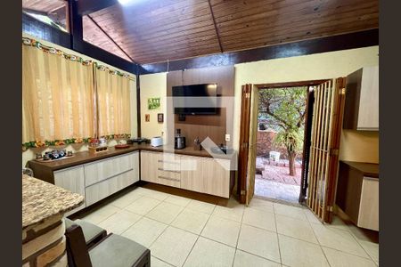 Casa de condomínio para alugar com 1000m², 3 quartos e 4 vagas Casa de condomínio para alugar com 1000m², 3 quartos e 4 vagasChurrasqueira 1