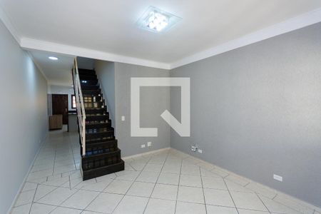 Sala de casa para alugar com 3 quartos, 230m² em Vila Marari, São Paulo