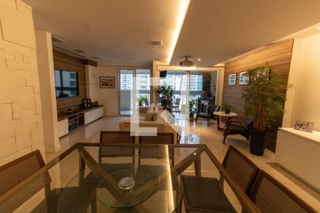 Apartamento para alugar com 3 quartos, 150m² em Icaraí, Niterói