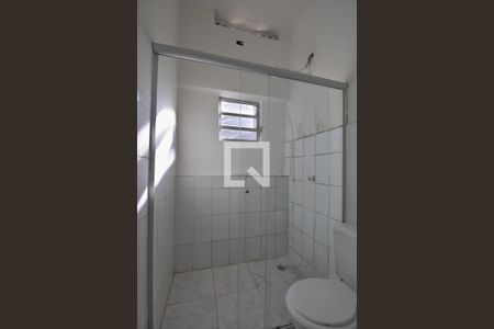 Banheiro de casa para alugar com 1 quarto, 35m² em Perdizes, São Paulo