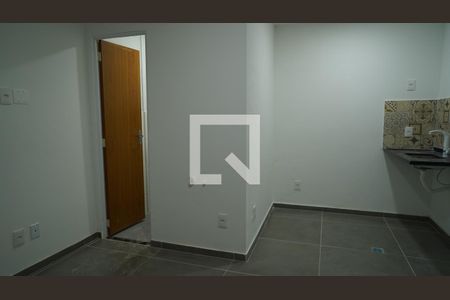 Sala/Cozinha de apartamento para alugar com 1 quarto, 40m² em Anil, Rio de Janeiro