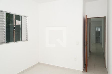 Quarto 1 de casa de condomínio para alugar com 2 quartos, 50m² em Vila Nivi, São Paulo