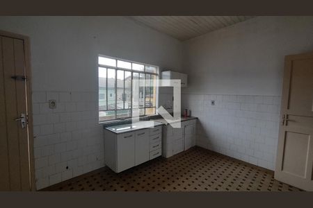 Casa à venda com 164m², 3 quartos e sem vaga Casa à venda com 164m², 3 quartos e sem vagaCozinha