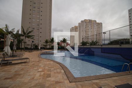 Apartamento para alugar com 70m², 2 quartos e 1 vagaÁrea comum - Piscina