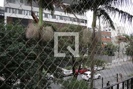 Apartamento à venda com 168m², 4 quartos e 3 vagasVista