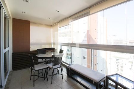 Varanda de apartamento à venda com 2 quartos, 96m² em Vila Olímpia, São Paulo