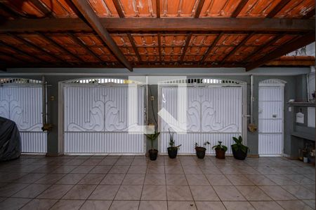 Casa à venda com 291m², 5 quartos e 3 vagas Casa à venda com 291m², 5 quartos e 3 vagasGaragem