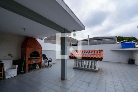 Casa à venda com 291m², 5 quartos e 3 vagas Casa à venda com 291m², 5 quartos e 3 vagasquintal - area de cima