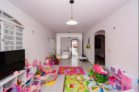 Casa à venda com 291m², 5 quartos e 3 vagas Casa à venda com 291m², 5 quartos e 3 vagasSala 2 - andar de cima