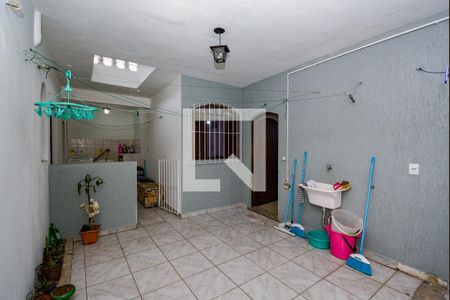 Casa à venda com 291m², 5 quartos e 3 vagas Casa à venda com 291m², 5 quartos e 3 vagasÁrea de Serviço