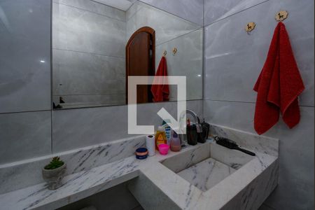 Casa à venda com 291m², 5 quartos e 3 vagas Casa à venda com 291m², 5 quartos e 3 vagasBanheiro da Suíte