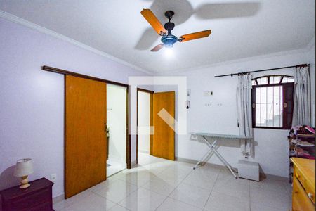 Casa à venda com 291m², 5 quartos e 3 vagas Casa à venda com 291m², 5 quartos e 3 vagasQuarto 1 - suite