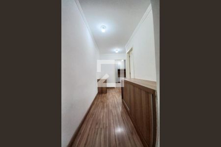 Corredor  de apartamento à venda com 2 quartos, 55m² em Vila Aurocan, Campinas