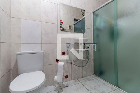 Casa à venda com 127m², 2 quartos e 6 vagasBanheiro de Serviço