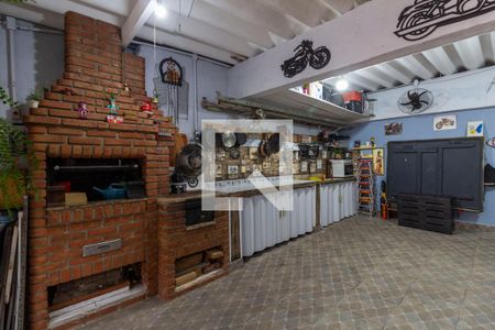 Casa à venda com 127m², 2 quartos e 6 vagasChurrasqueira