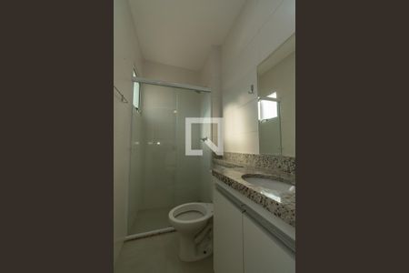 Banheiro da Suíte  de casa de condomínio para alugar com 3 quartos, 88m² em Jardim Chapadão, Campinas