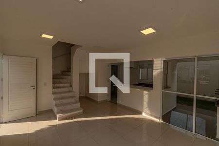 Sala de Estar/Jantar  de casa de condomínio para alugar com 3 quartos, 88m² em Jardim Chapadão, Campinas