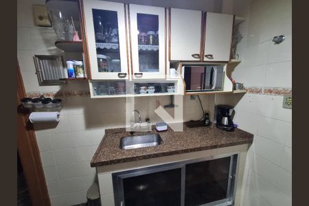 Apartamento à venda com 38m², 1 quarto e 1 vaga Apartamento à venda com 38m², 1 quarto e 1 vagaCozinha - Armários