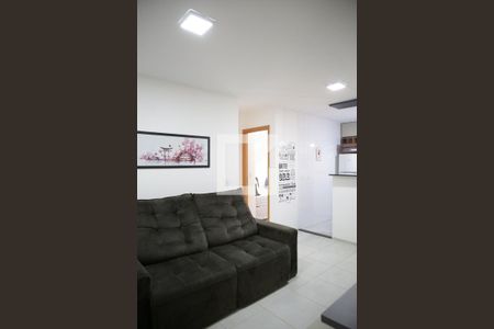 Sala de apartamento para alugar com 2 quartos, 52m² em Residencial Monte Carlo, Goiânia