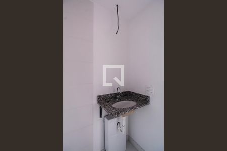 Banheiro de apartamento para alugar com 1 quarto, 18m² em Brás, São Paulo