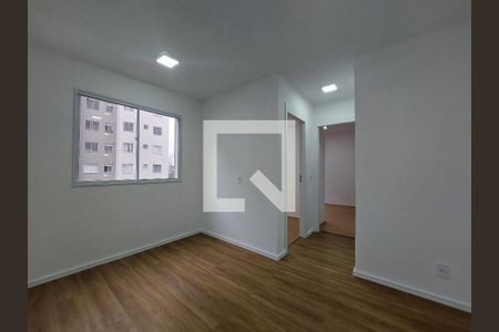 Sala de apartamento para alugar com 2 quartos, 36m² em Usina Piratininga, São Paulo