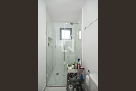 Apartamento à venda com 180m², 4 quartos e 4 vagas Apartamento à venda com 180m², 4 quartos e 4 vagasBanheiro Suíte 1