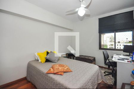 Apartamento à venda com 180m², 4 quartos e 4 vagas Apartamento à venda com 180m², 4 quartos e 4 vagasQuarto