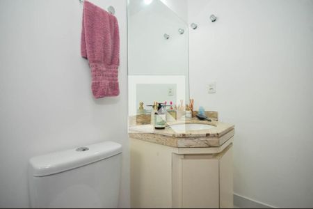 Apartamento à venda com 180m², 4 quartos e 4 vagas Apartamento à venda com 180m², 4 quartos e 4 vagasBanheiro Suíte 1