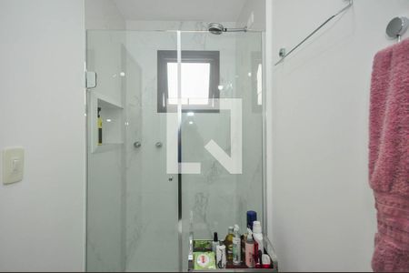 Apartamento à venda com 180m², 4 quartos e 4 vagas Apartamento à venda com 180m², 4 quartos e 4 vagasBanheiro Suíte 1