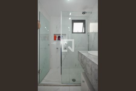 Apartamento à venda com 180m², 4 quartos e 4 vagas Apartamento à venda com 180m², 4 quartos e 4 vagasBanheiro da Suíte 3