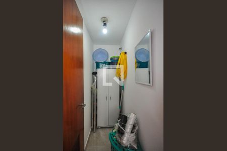 Apartamento à venda com 180m², 4 quartos e 4 vagas Apartamento à venda com 180m², 4 quartos e 4 vagasBanheiro de Serviço