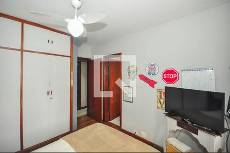 Apartamento à venda com 180m², 4 quartos e 4 vagas Apartamento à venda com 180m², 4 quartos e 4 vagasSuíte 2
