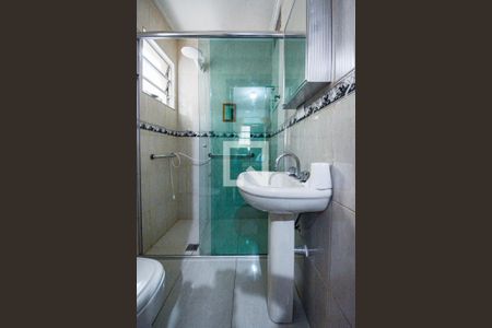 Banheiro da Suíte de casa à venda com 4 quartos, 175m² em Montanhão, São Bernardo do Campo