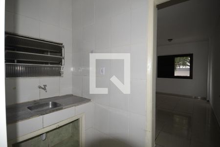 Cozinha de kitnet/studio para alugar com 1 quarto, 25m² em Liberdade, São Paulo