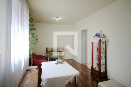 Sala de apartamento à venda com 2 quartos, 6889m² em Santo Antônio, Belo Horizonte