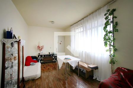 Sala de apartamento à venda com 2 quartos, 6889m² em Santo Antônio, Belo Horizonte