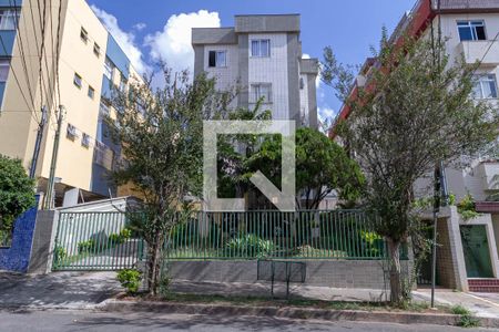 Apartamento para alugar com 104m², 3 quartos e 2 vagasFachada