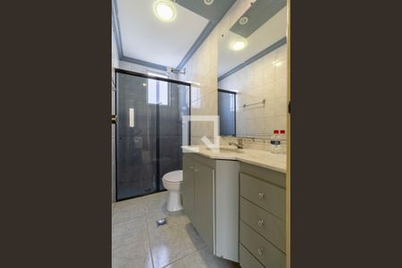 Apartamento para alugar com 104m², 3 quartos e 2 vagasBanheiro social 