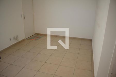 Sala de apartamento à venda com 2 quartos, 44m² em Califórnia, Belo Horizonte